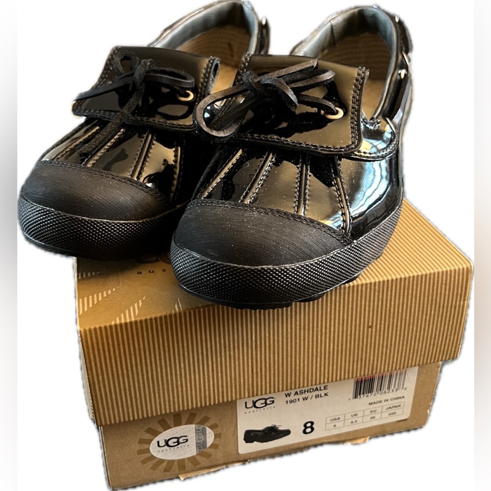 NEW Ugg Ashdale Shearling Duck Boot Black